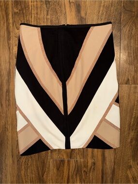 WHBM Neutral Colorblock Chevron Pencil Skirt